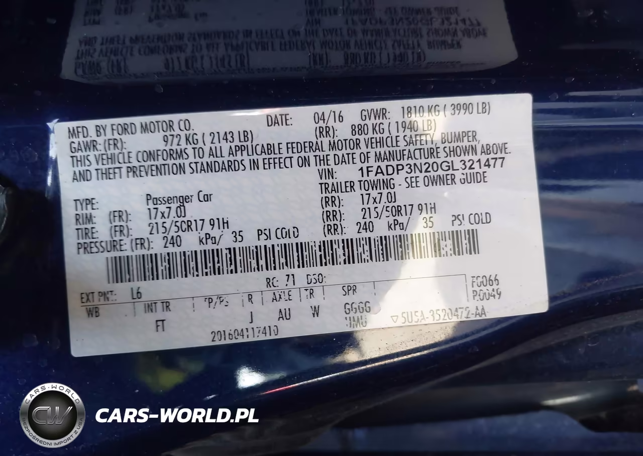2016 Ford Focus Titanium VIN:1FADP3N20GL321477 - 9