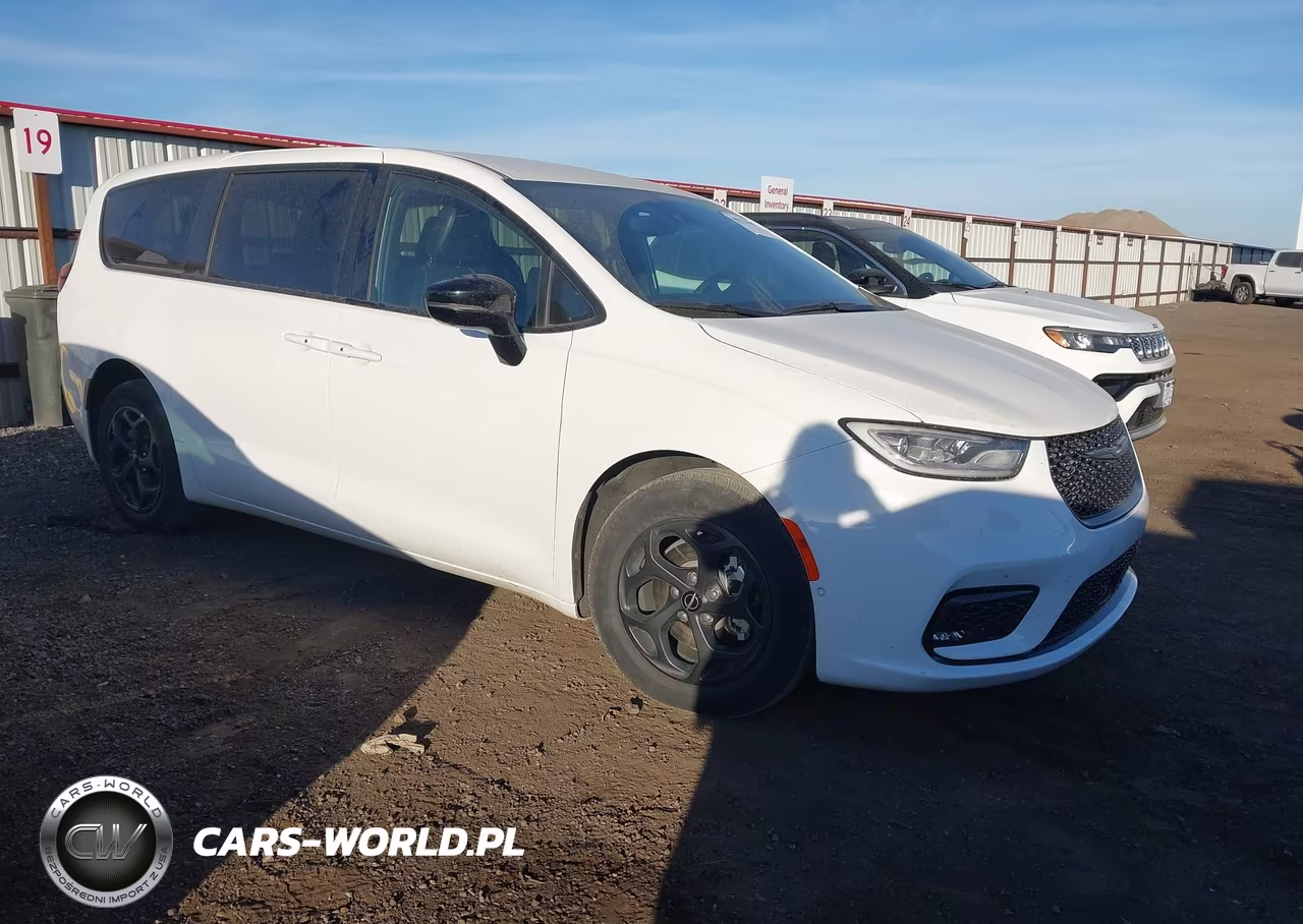 2024 Chrysler Pacifica Hybrid S Appearance Pkg
