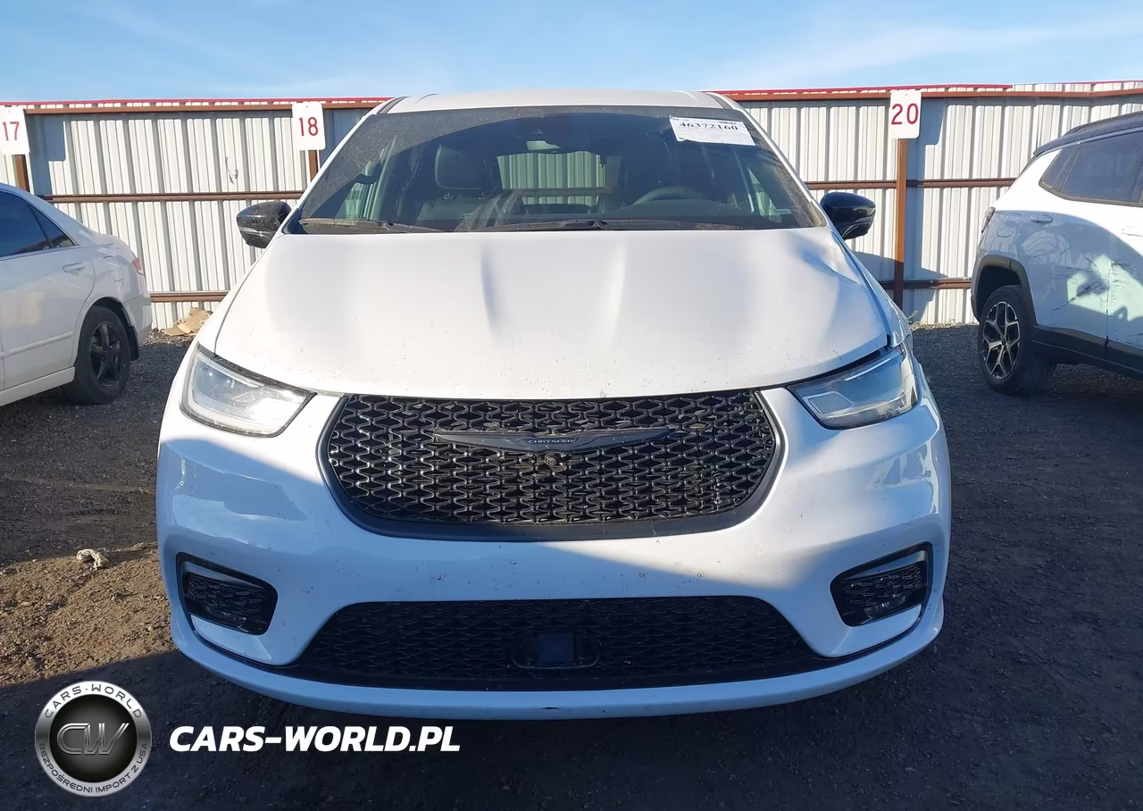 2024 Chrysler Pacifica Hybrid S Appearance Pkg VIN:2C4RC1S79RR115178 - 11