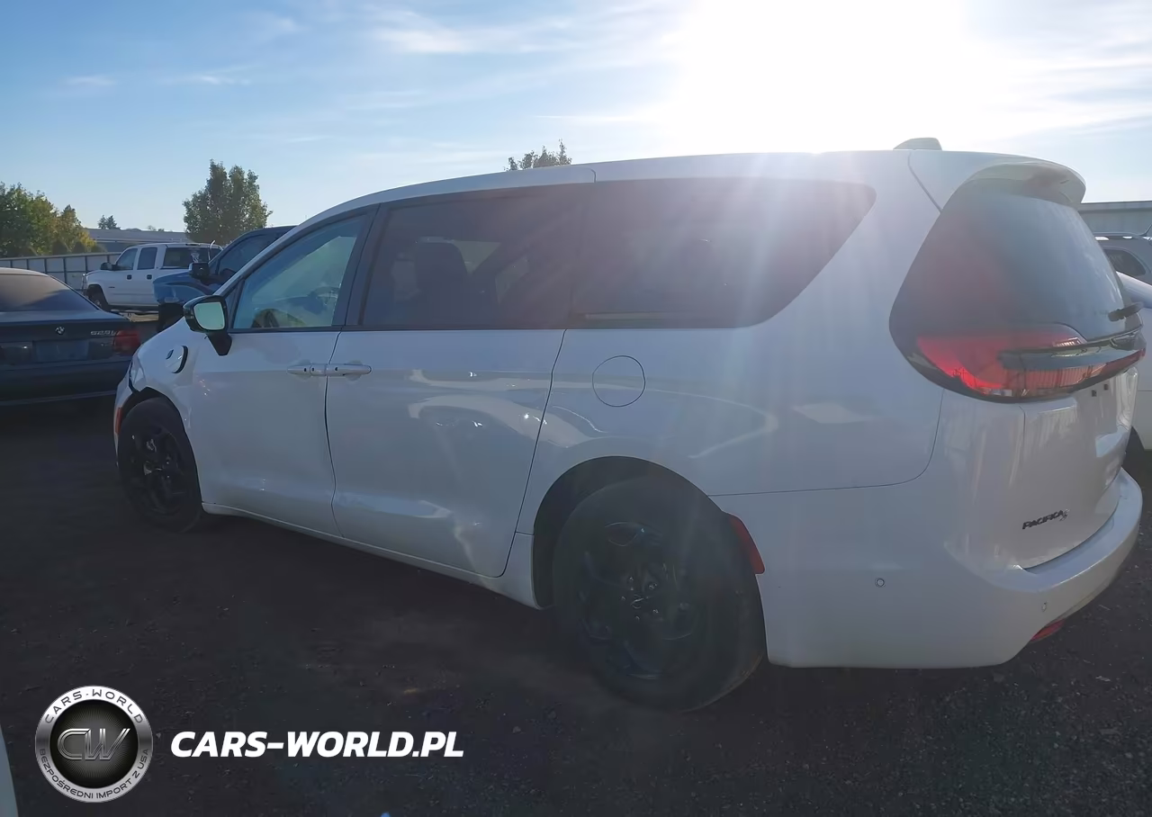 2024 Chrysler Pacifica Hybrid S Appearance Pkg VIN:2C4RC1S79RR115178 - 13