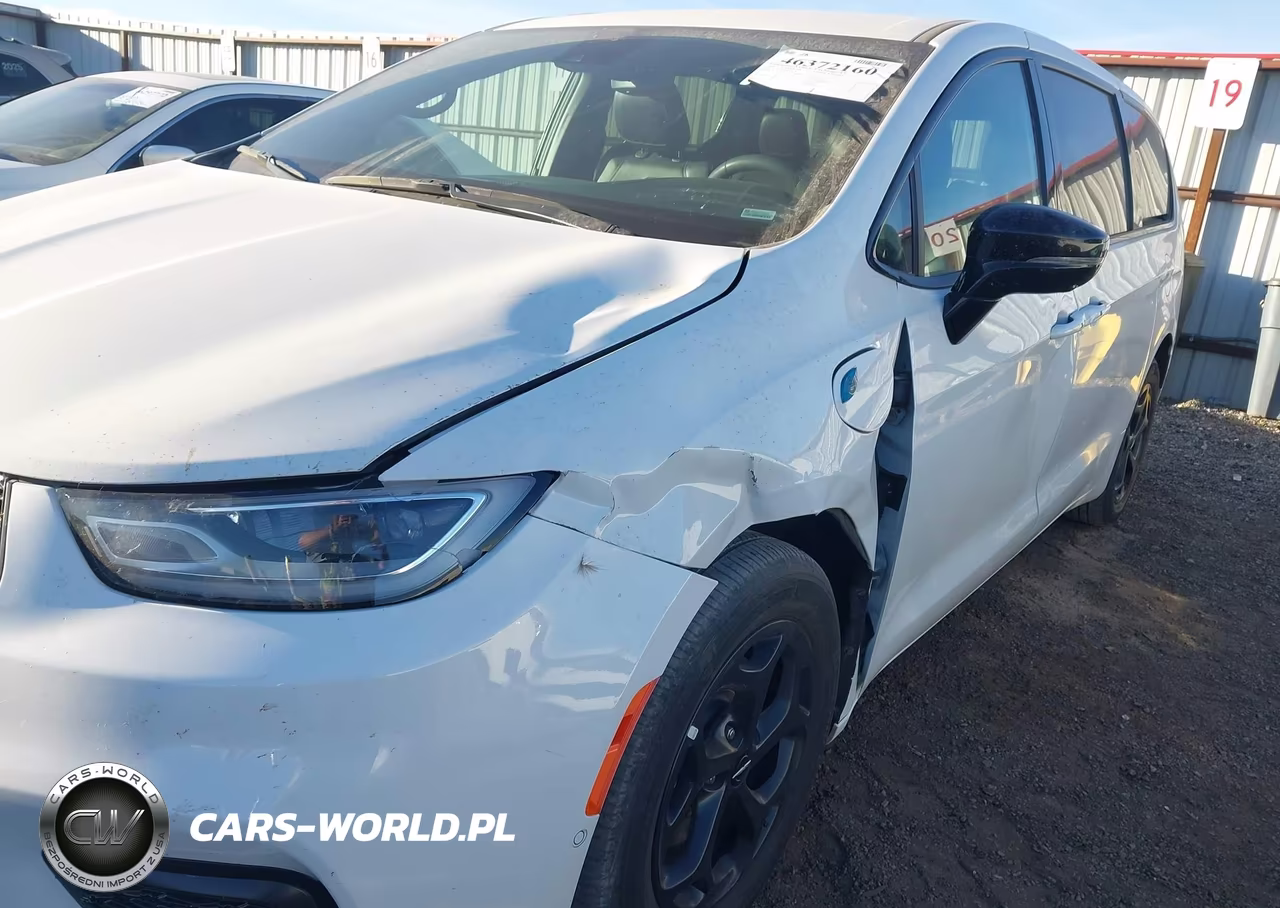 2024 Chrysler Pacifica Hybrid S Appearance Pkg VIN:2C4RC1S79RR115178 - 6