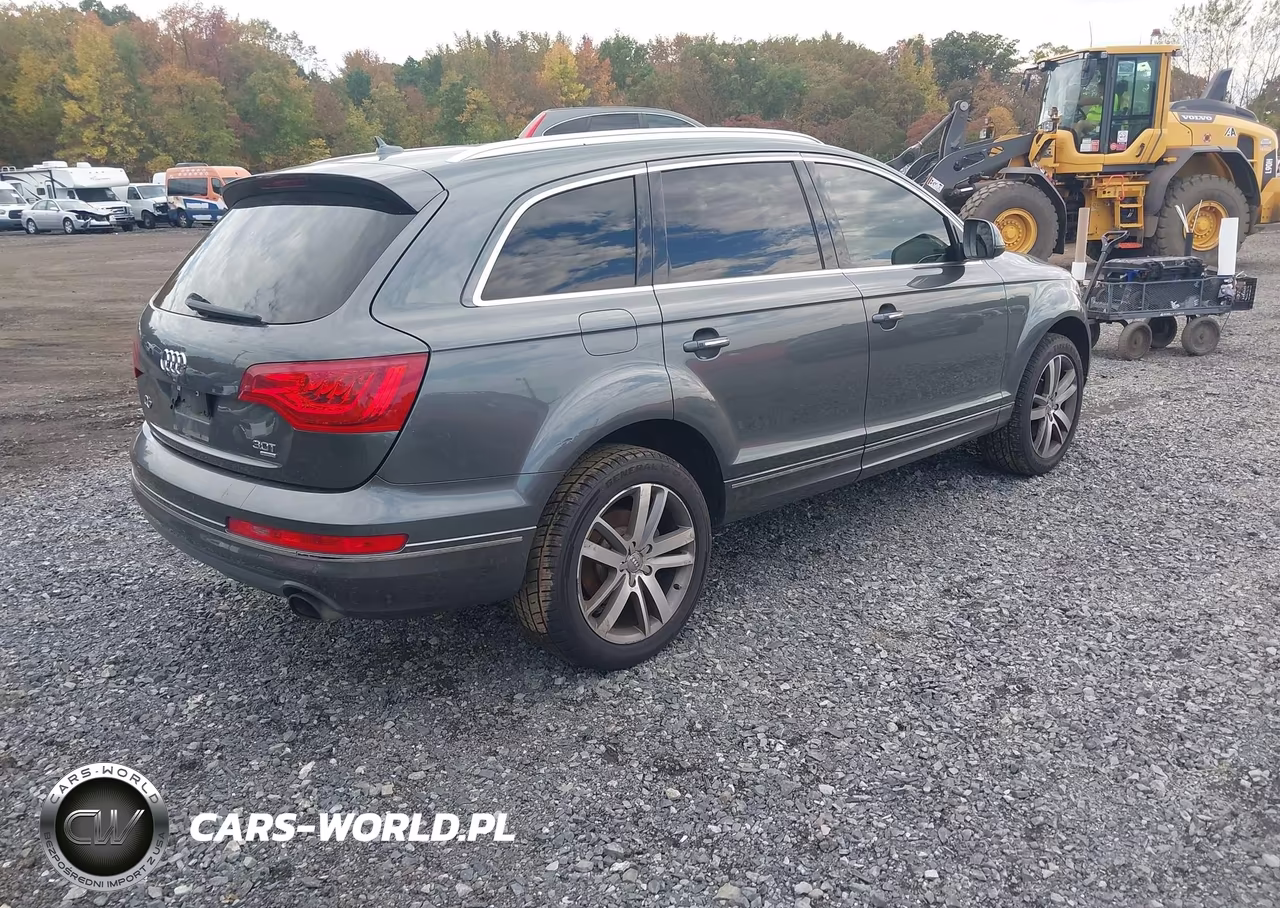 2015 Audi Q7 3.0T Premium VIN:WA1LGAFE0FD016924 - 4