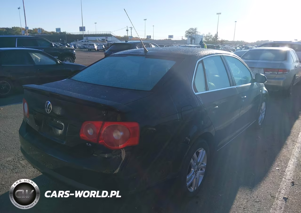 2007 Volkswagen Jetta Wolfsburg Edition VIN:3VWEG71K97M115517 - 4