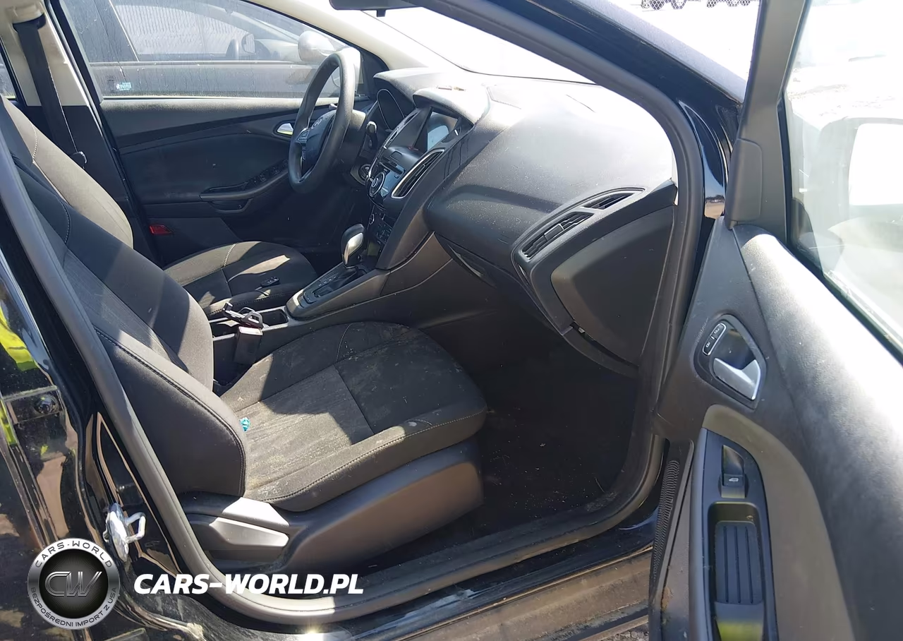 2017 Ford Focus Sel VIN:1FADP3H29HL294079 - 5