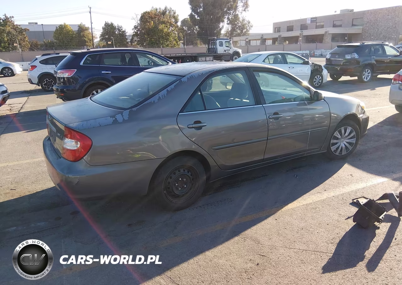 2003 Toyota Camry Le VIN:4T1BE32K33U708553 - 4