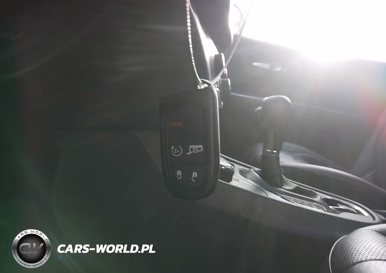 2019 Jeep Cherokee Limited 4X4 VIN:1C4PJMDN7KD224497 - 11