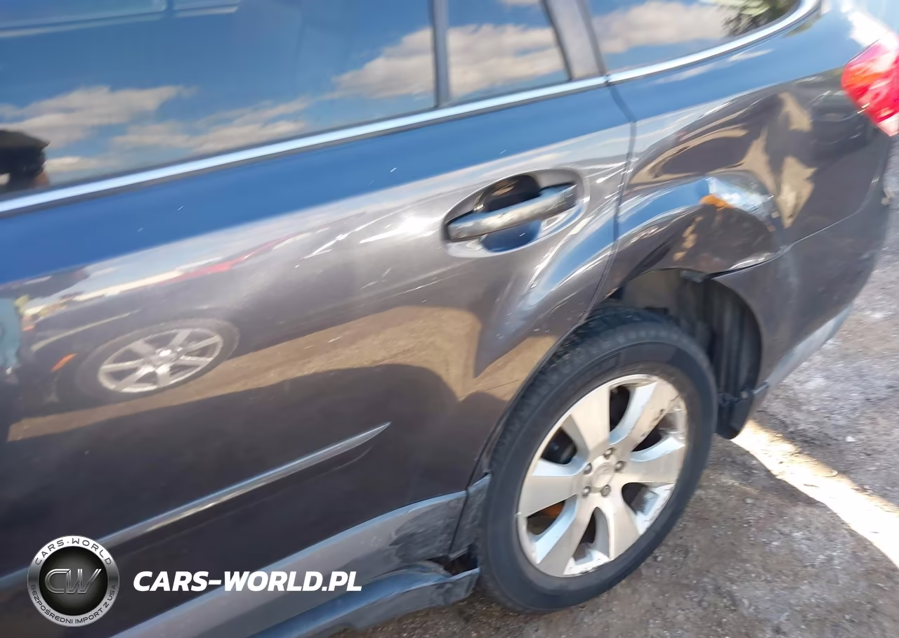2011 Subaru Outback 3.6R Limited VIN:4S4BRDLC2B2380540 - 6