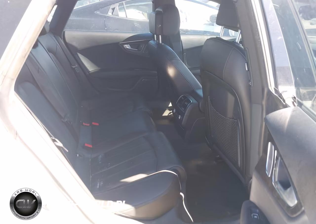 2018 Audi A7 3.0T Premium Plus VIN:WAU23AFC2JN002082 - 8