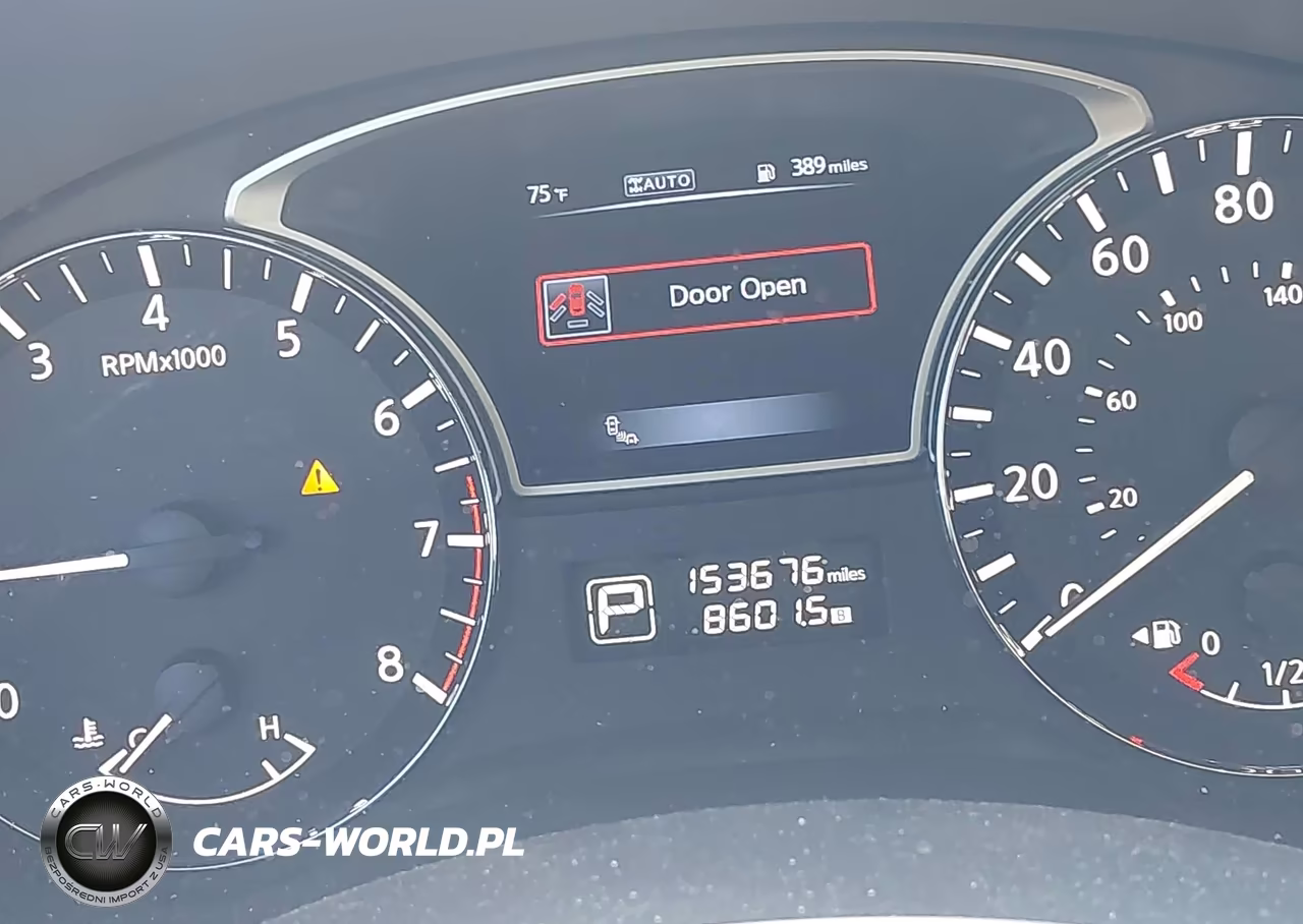 2015 Nissan Pathfinder Platinum VIN:5N1AR2MM8FC676301 - 12