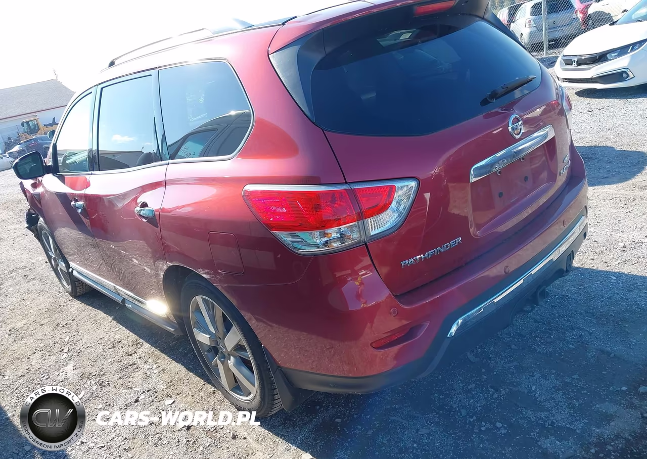 2015 Nissan Pathfinder Platinum VIN:5N1AR2MM8FC676301 - 3