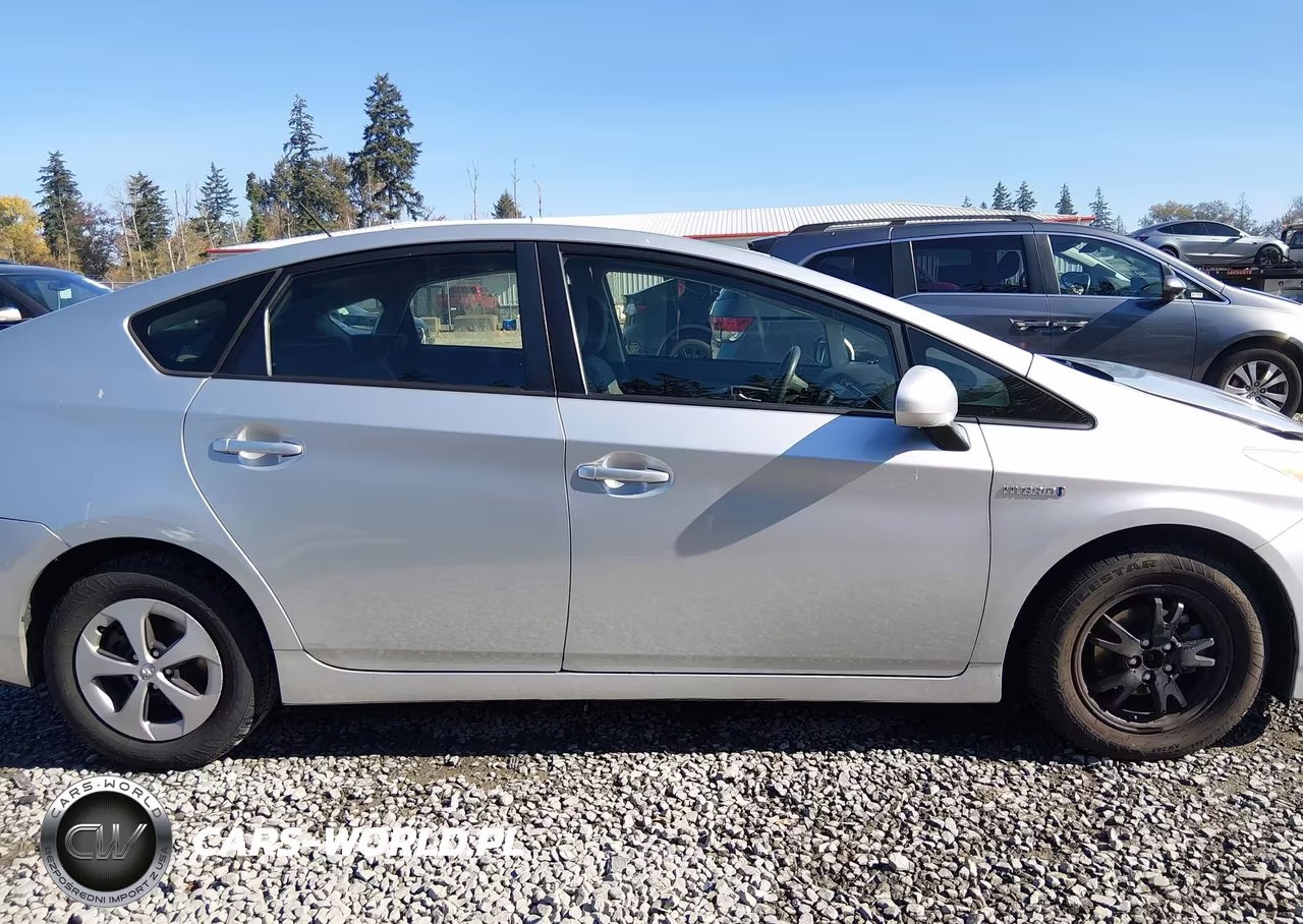 2013 Toyota Prius Two VIN:JTDKN3DU2D5617174 - 13