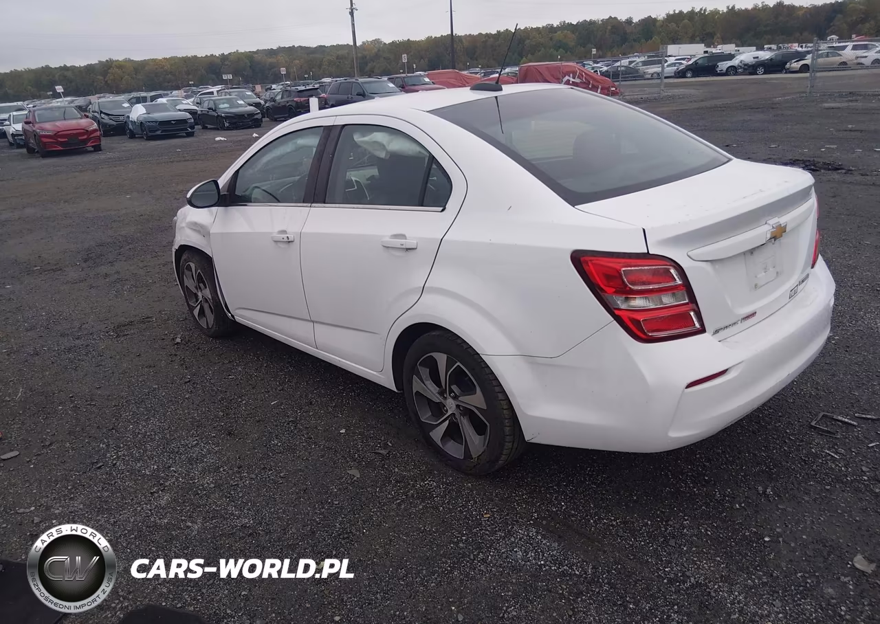 2017 Chevrolet Sonic Premier Auto VIN:1G1JF5SB5H4115933 - 3