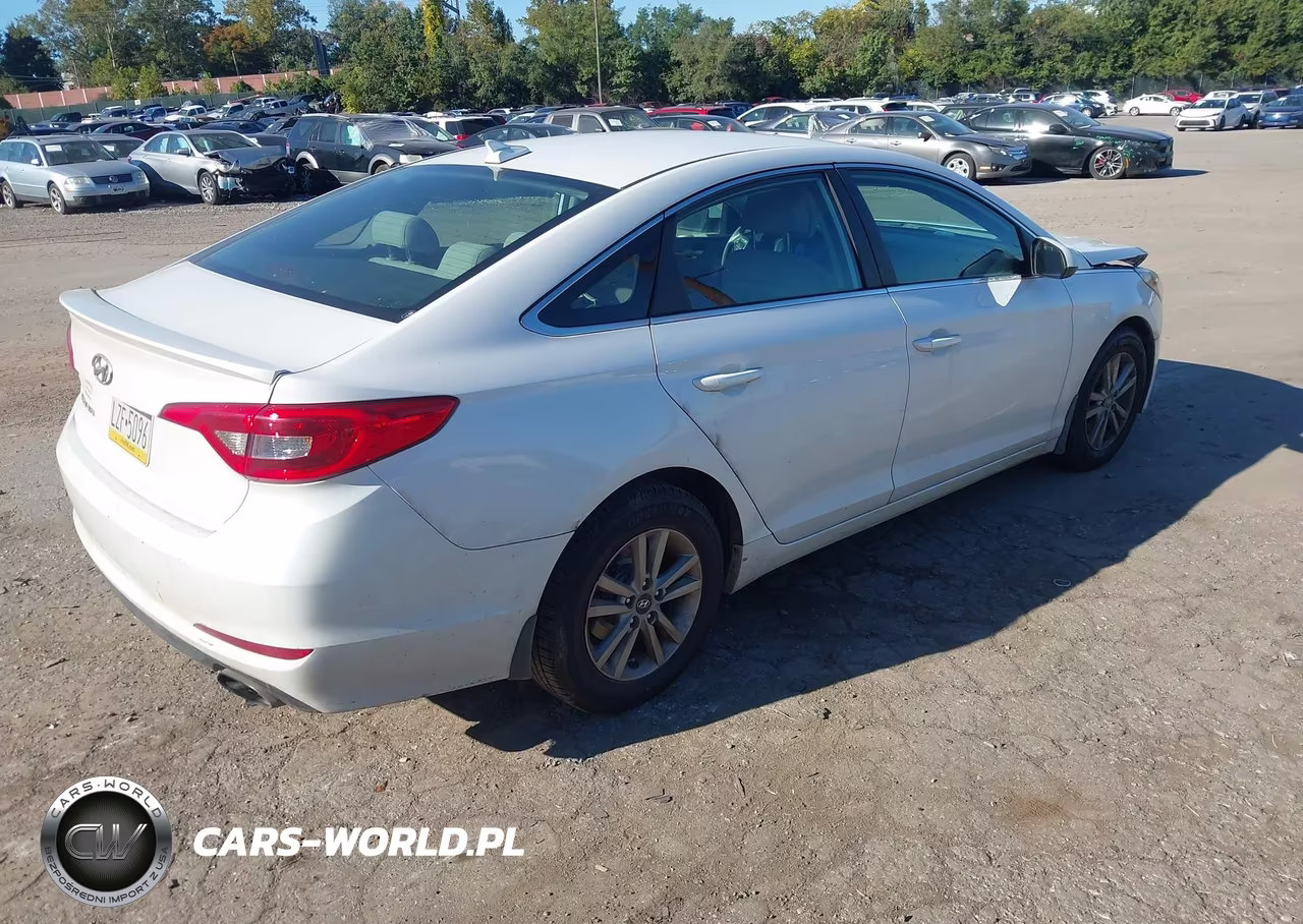 2016 Hyundai Sonata Se VIN:5NPE24AF8GH319444 - 4
