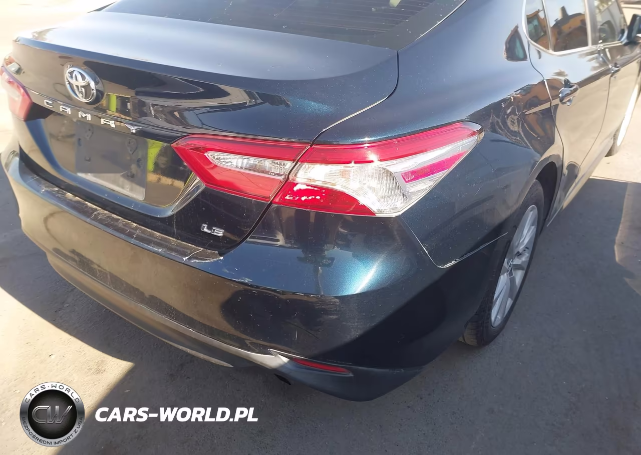 2019 Toyota Camry Le VIN:4T1B11HK8KU737861 - 6