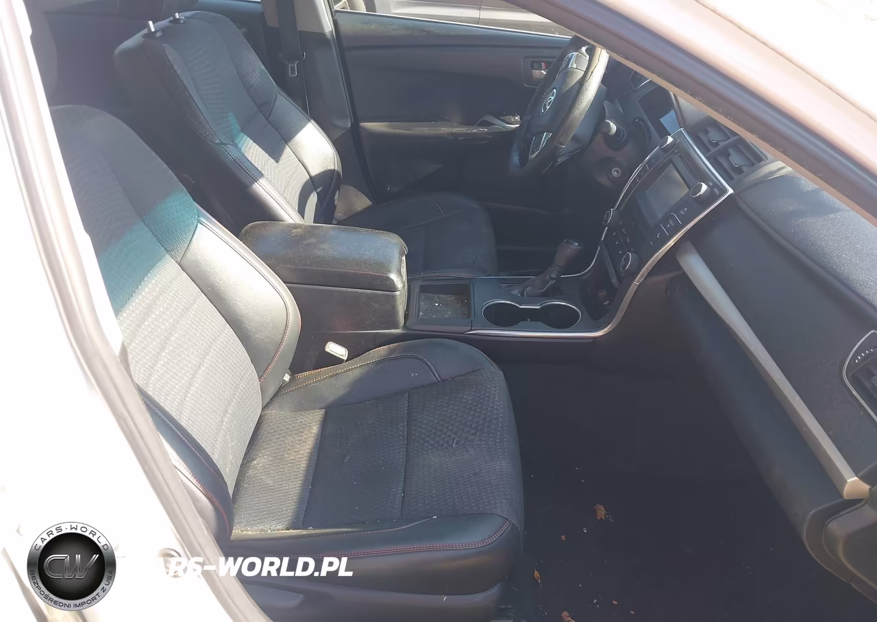 2015 Toyota Camry Se VIN:4T1BF1FK6FU033121 - 5