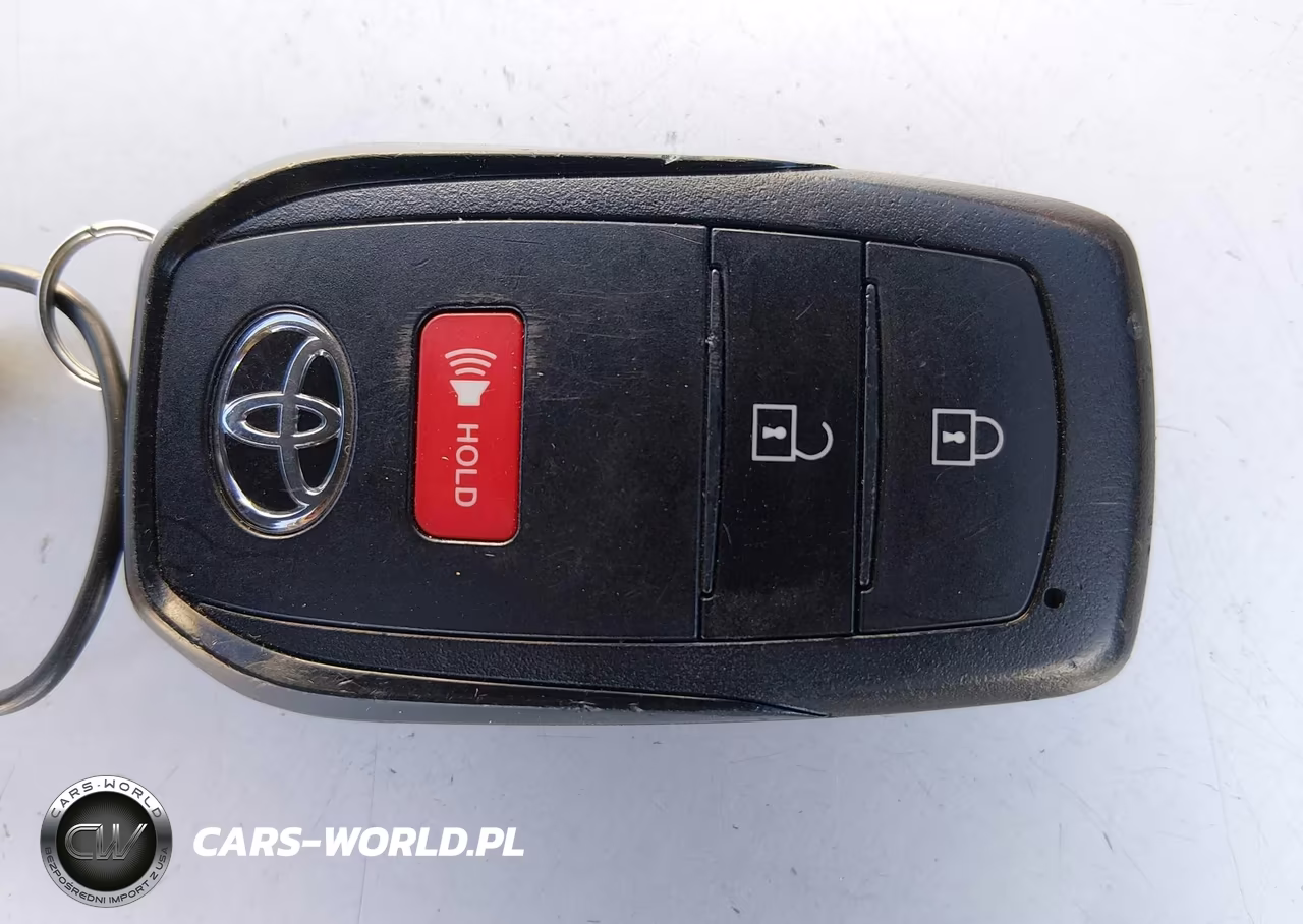 2025 Toyota Prius Le VIN:JTDACAAU9S3051467 - 11