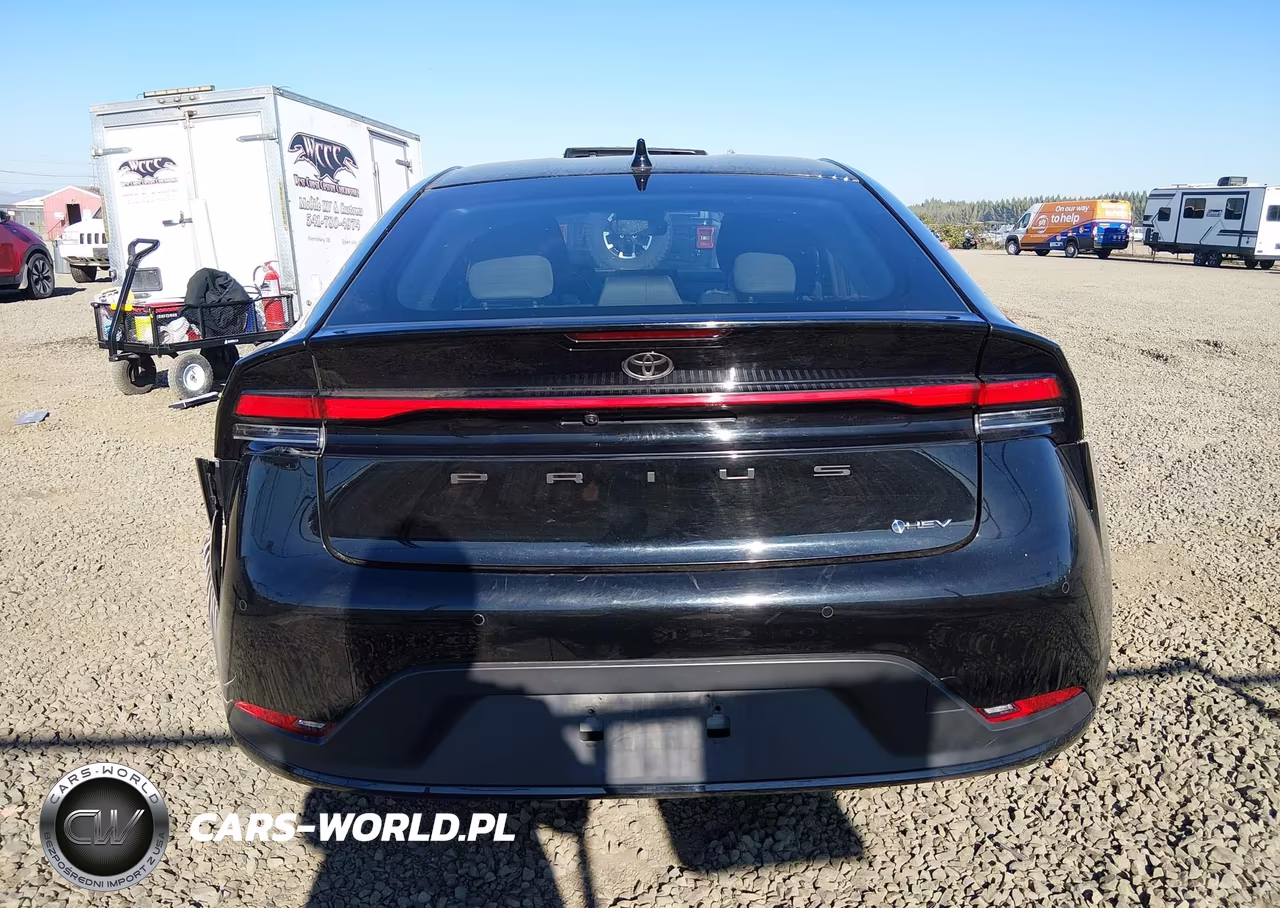 2025 Toyota Prius Le VIN:JTDACAAU9S3051467 - 17