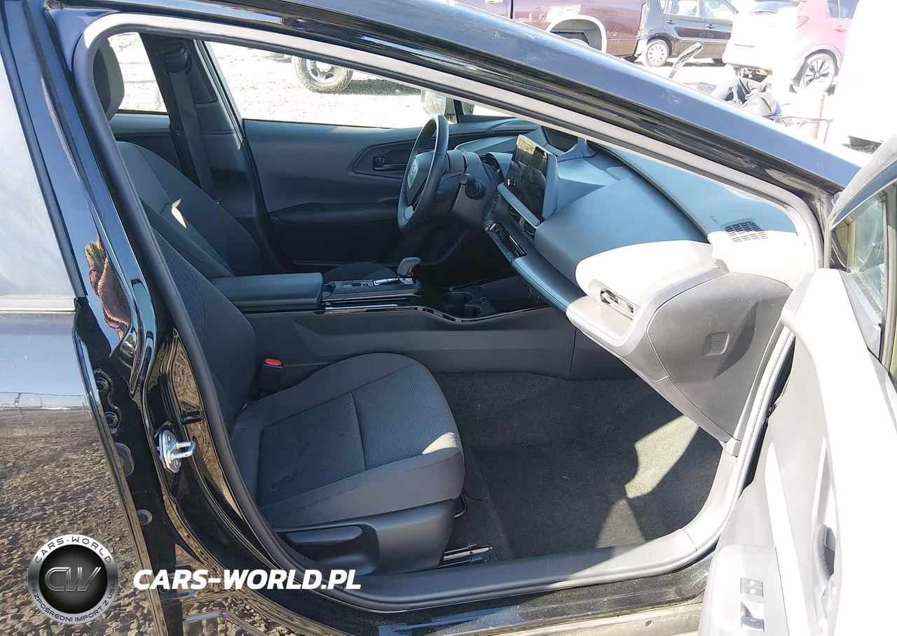 2025 Toyota Prius Le VIN:JTDACAAU9S3051467 - 5