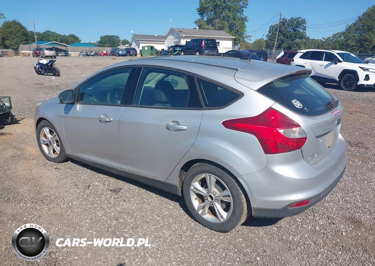 2014 Ford Focus Se VIN:1FADP3K20EL186678 - 3
