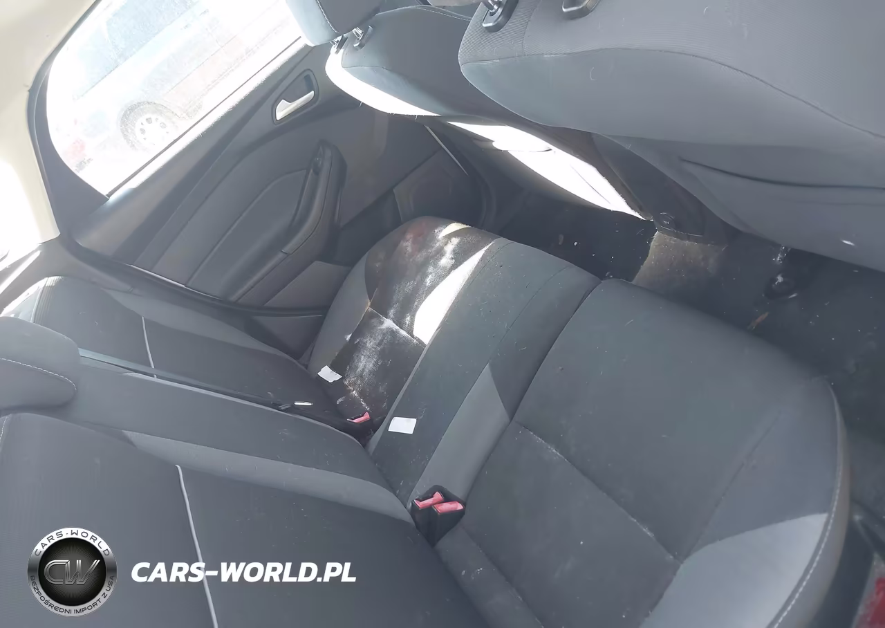 2014 Ford Focus Se VIN:1FADP3K20EL186678 - 8