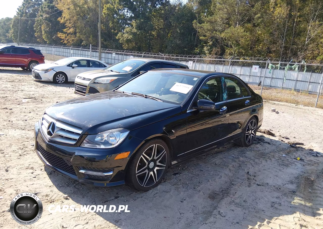2013 Mercedes-Benz C 250 Sport VIN:WDDGF4HB5DR273503 - 2