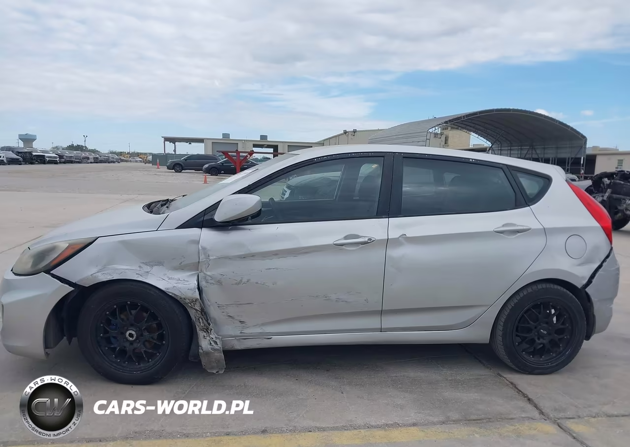 2014 Hyundai Accent Gs VIN:KMHCT5AE7EU161405 - 6