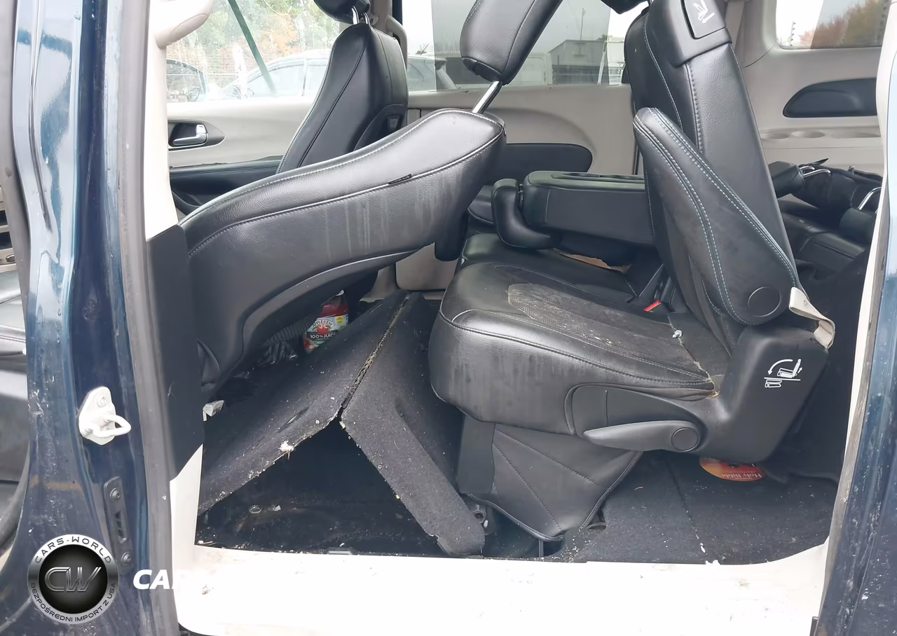 2021 Chrysler Pacifica Touring L VIN:2C4RC1BG4MR578029 - 8