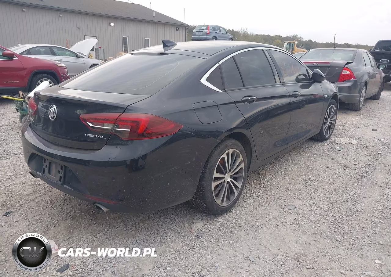 2018 Buick Regal Sportback Preferred Ii VIN:W04GM6SX1J1132979 - 4