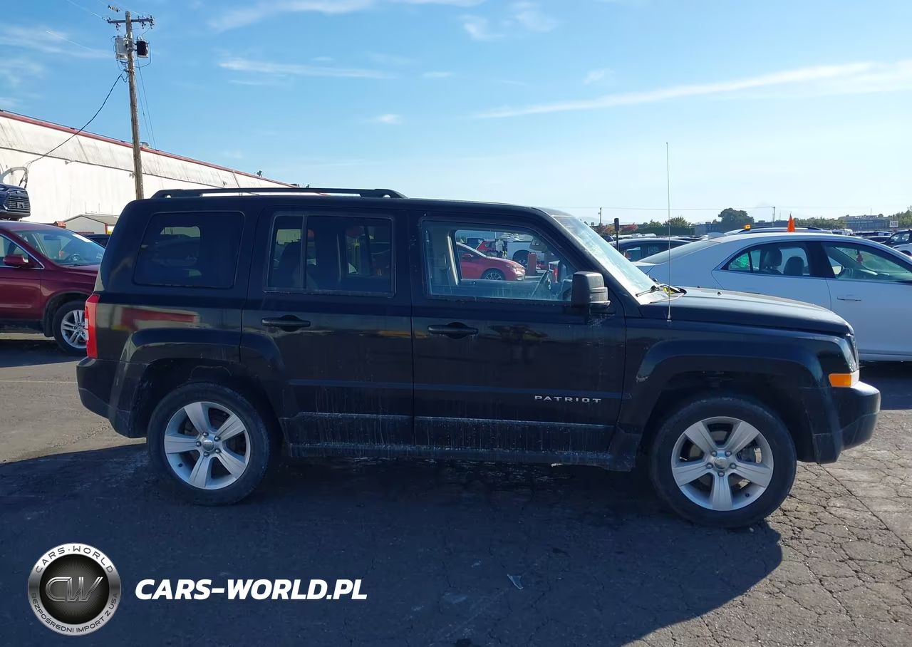 2016 Jeep Patriot Latitude VIN:1C4NJPFA1GD693739 - 13
