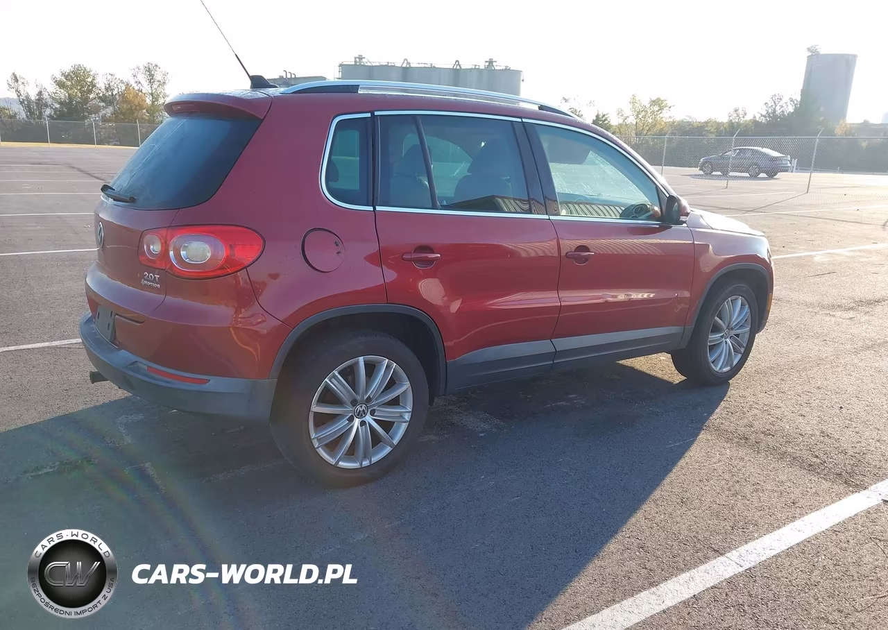 2011 Volkswagen Tiguan Sel VIN:WVGBV7AX0BW000249 - 4