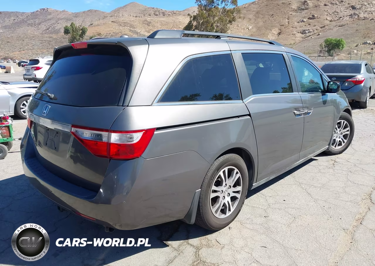 2013 Honda Odyssey Ex-L VIN:5FNRL5H60DB016274 - 4