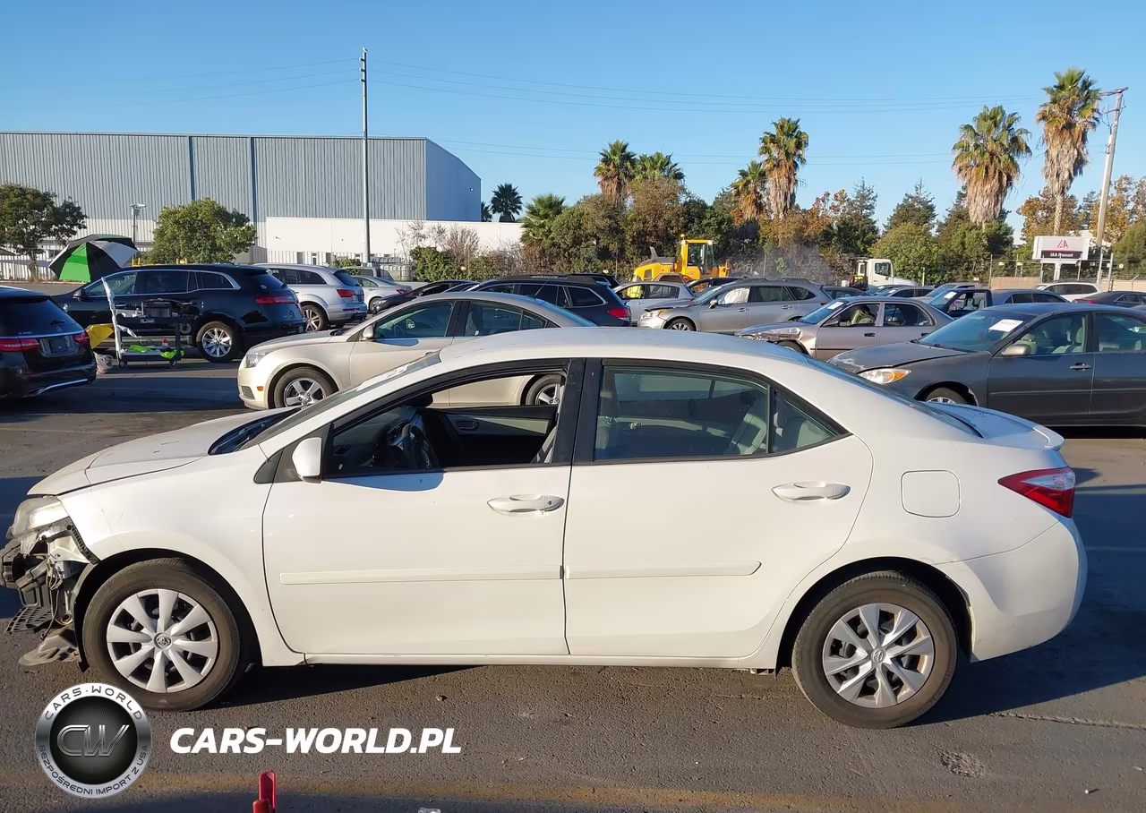 2015 Toyota Corolla Le Eco VIN:5YFBPRHE1FP326073 - 15