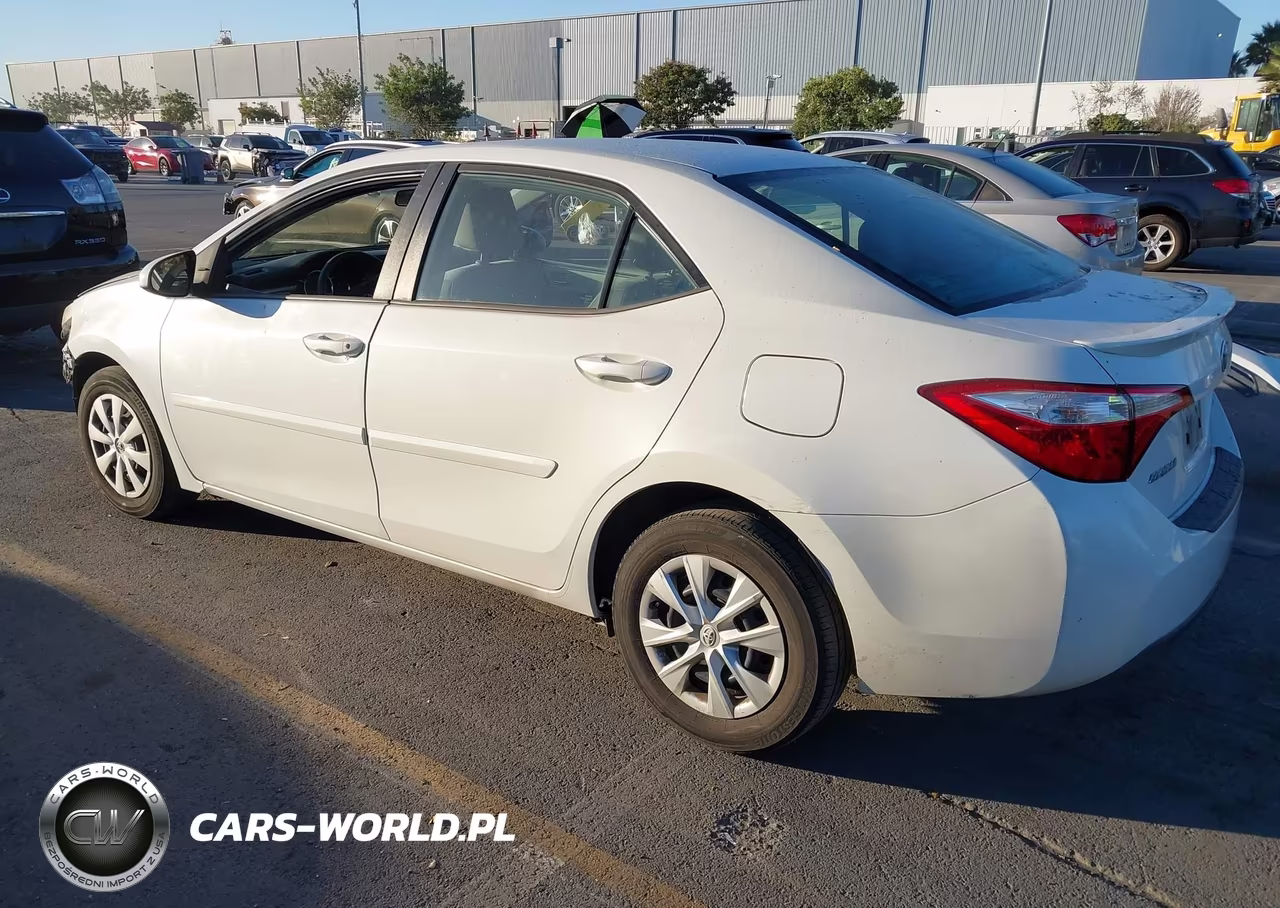 2015 Toyota Corolla Le Eco VIN:5YFBPRHE1FP326073 - 3