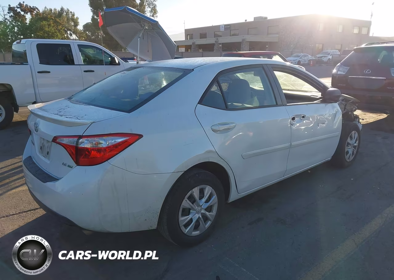 2015 Toyota Corolla Le Eco VIN:5YFBPRHE1FP326073 - 4