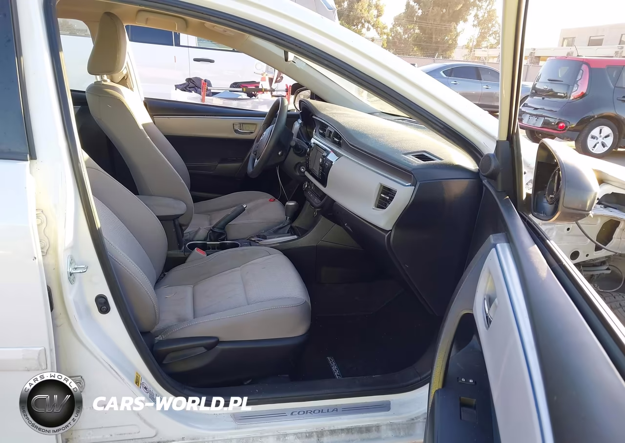 2015 Toyota Corolla Le Eco VIN:5YFBPRHE1FP326073 - 5
