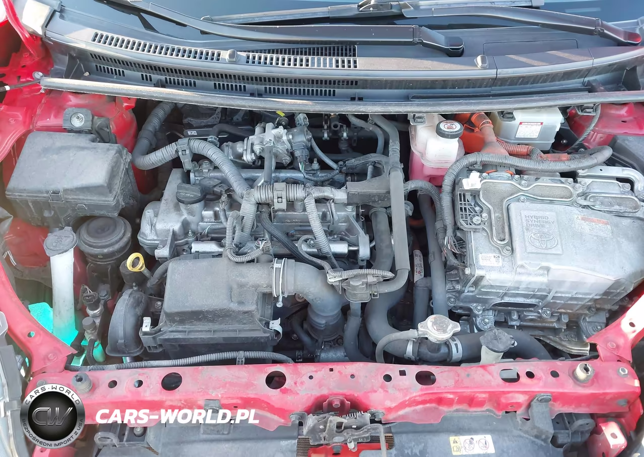 2018 Toyota Prius C Three VIN:JTDKDTB39J1619438 - 10