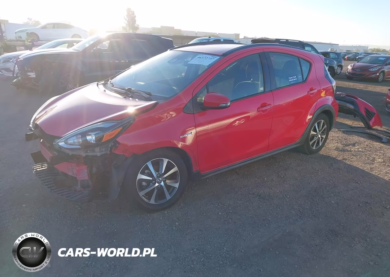 2018 Toyota Prius C Three VIN:JTDKDTB39J1619438 - 2