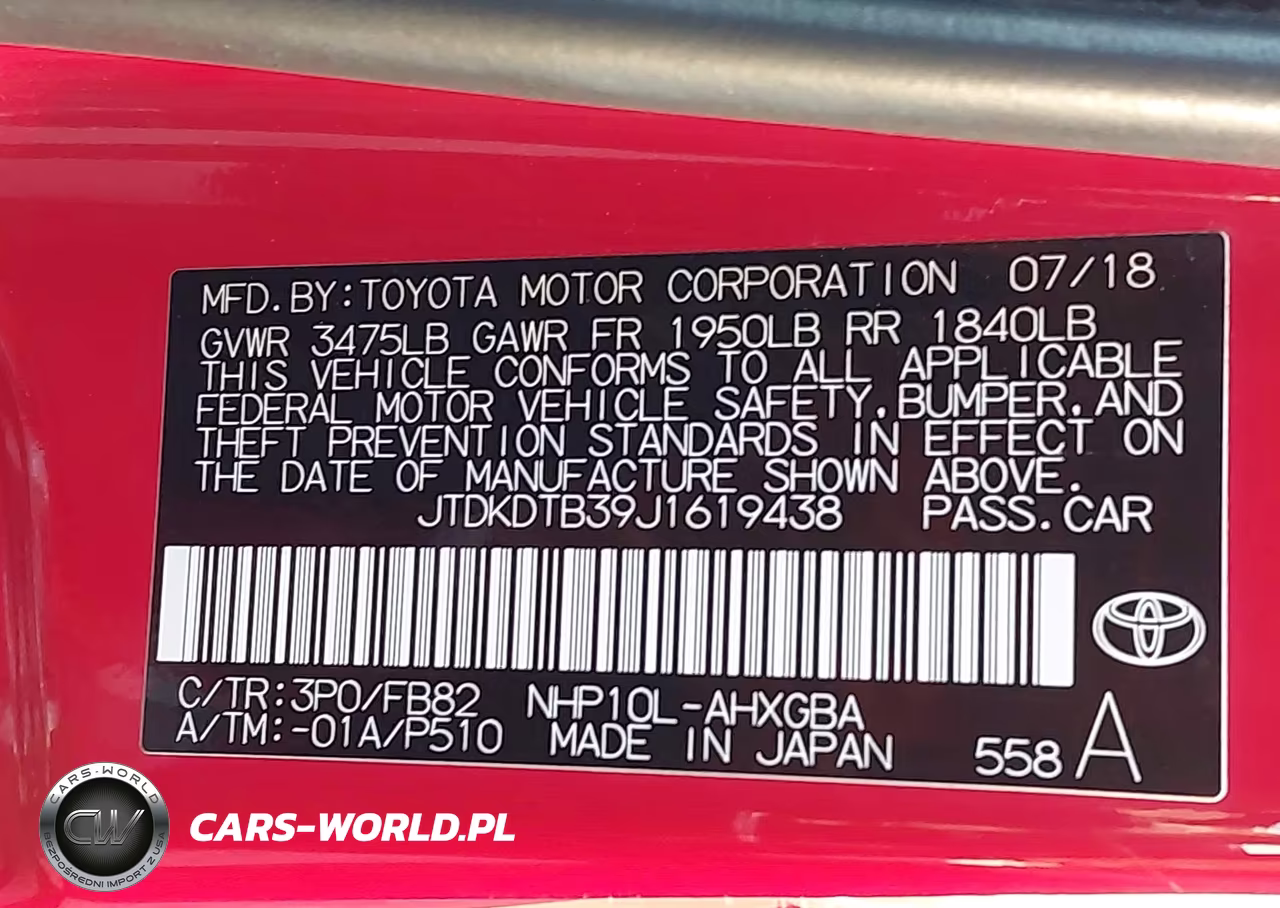 2018 Toyota Prius C Three VIN:JTDKDTB39J1619438 - 9
