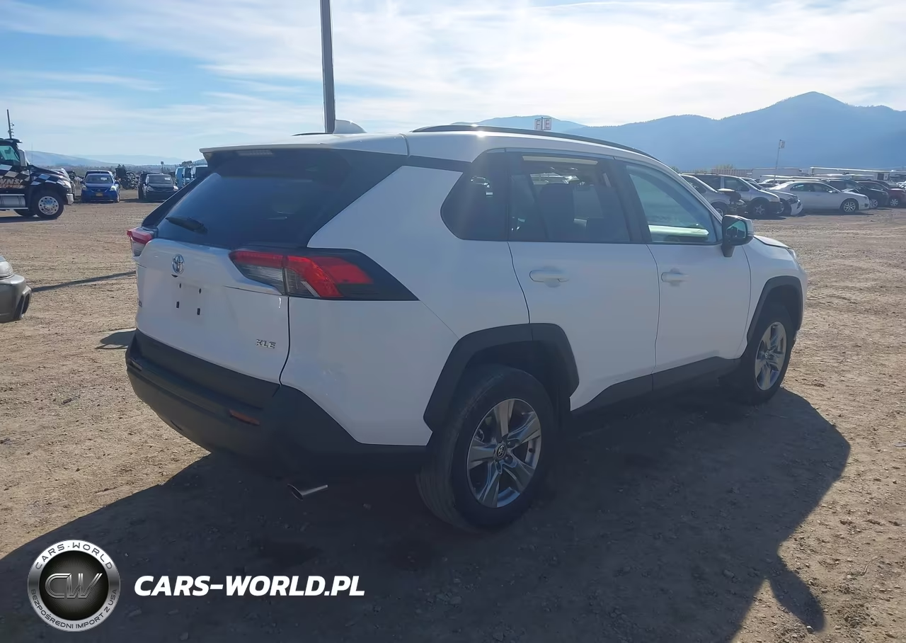 2025 Toyota Rav4 Xle VIN:2T3W1RFV3SW383736 - 4
