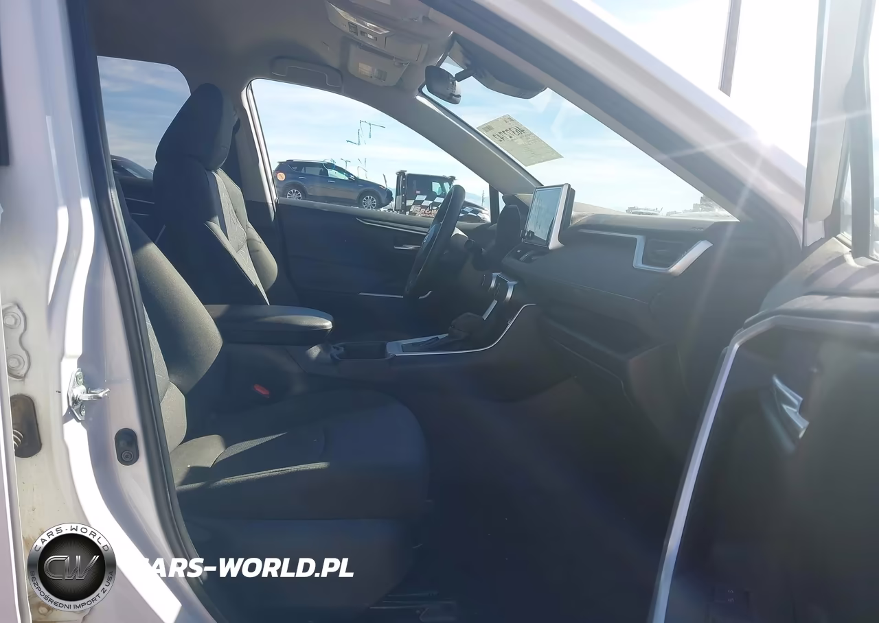 2025 Toyota Rav4 Xle VIN:2T3W1RFV3SW383736 - 5