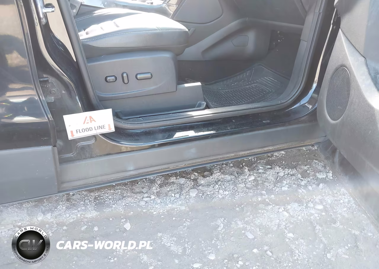 2016 Ford Escape Titanium VIN:1FMCU9J98GUA90015 - 12