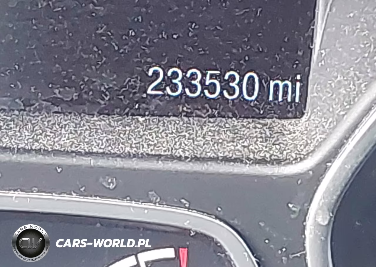 2016 Ford Escape Titanium VIN:1FMCU9J98GUA90015 - 13