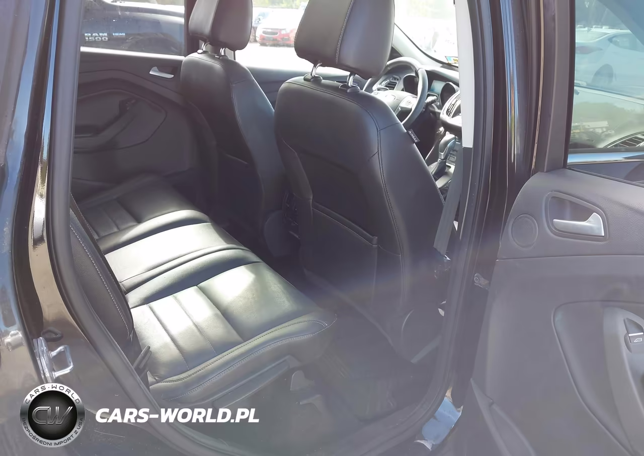 2016 Ford Escape Titanium VIN:1FMCU9J98GUA90015 - 8