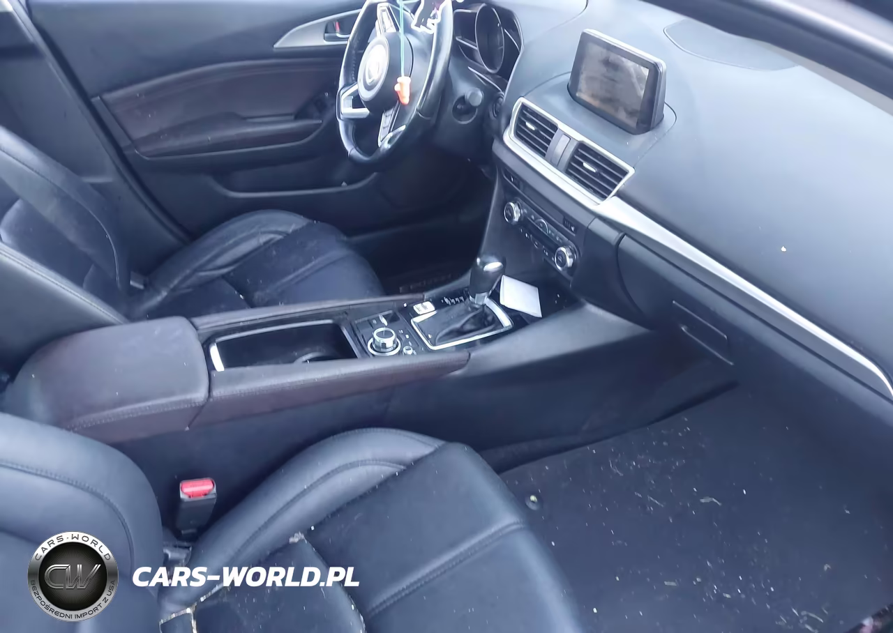2018 Mazda Mazda3 Touring VIN:3MZBN1V30JM191210 - 5
