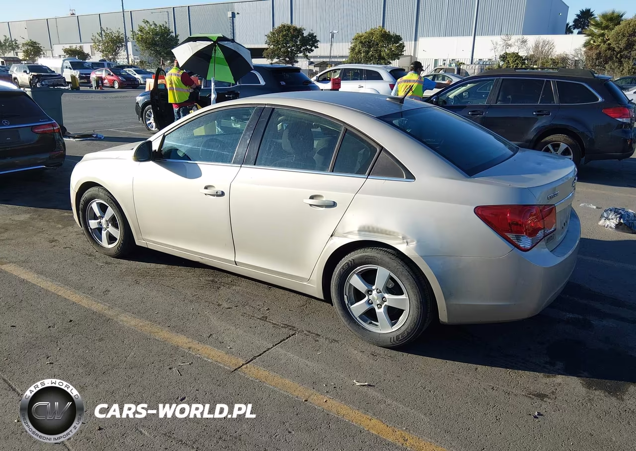 2014 Chevrolet Cruze 1Lt Auto VIN:1G1PC5SB5E7350930 - 3