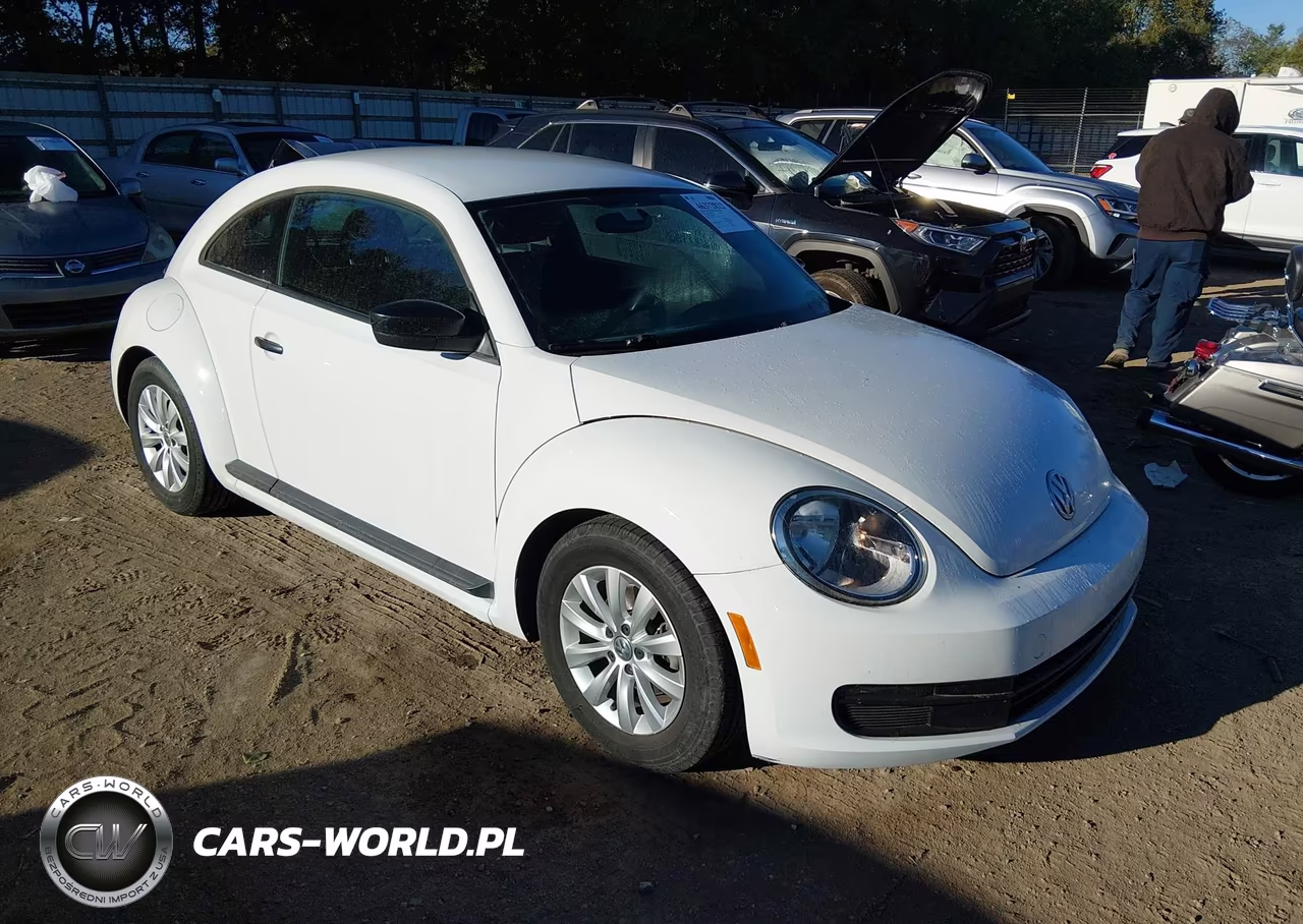 2014 Volkswagen Beetle 1.8T Entry VIN:3VWF17AT2EM657862 - 1