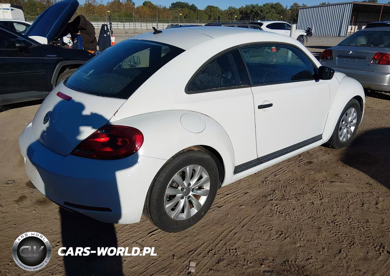 2014 Volkswagen Beetle 1.8T Entry VIN:3VWF17AT2EM657862 - 4