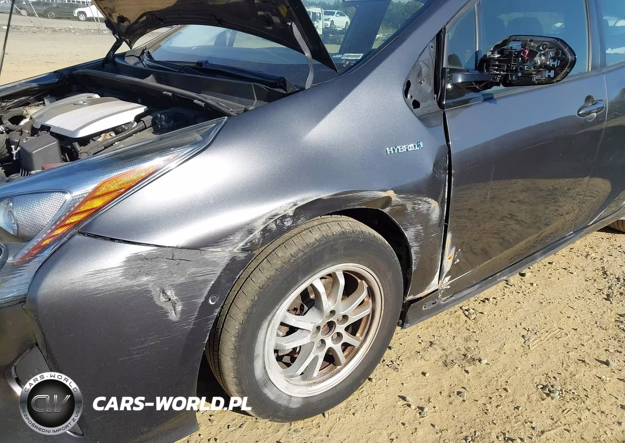 2018 Toyota Prius Two VIN:JTDKBRFU5J3582906 - 6