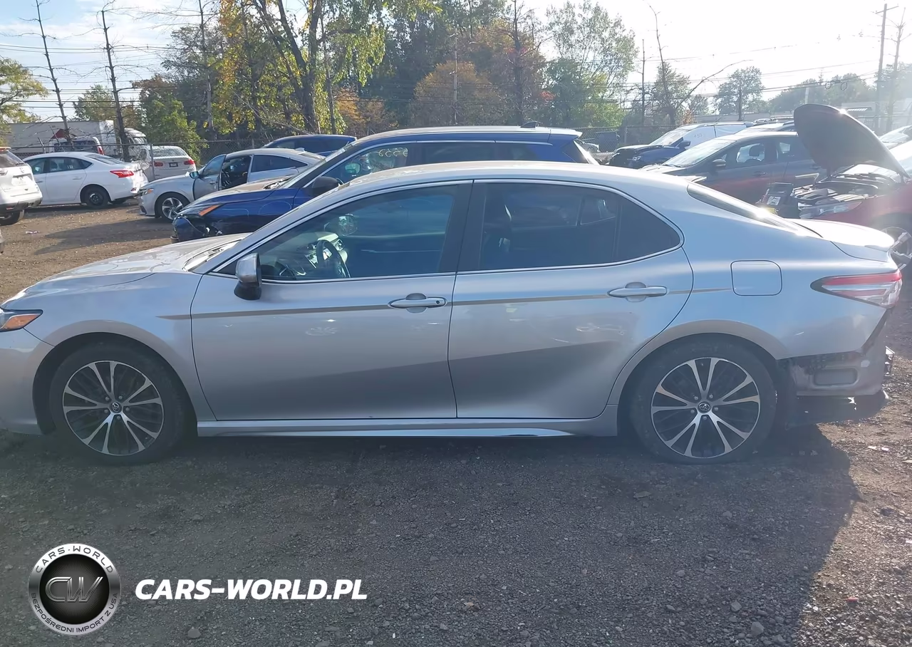 2018 Toyota Camry Se VIN:4T1B11HK2JU088668 - 14