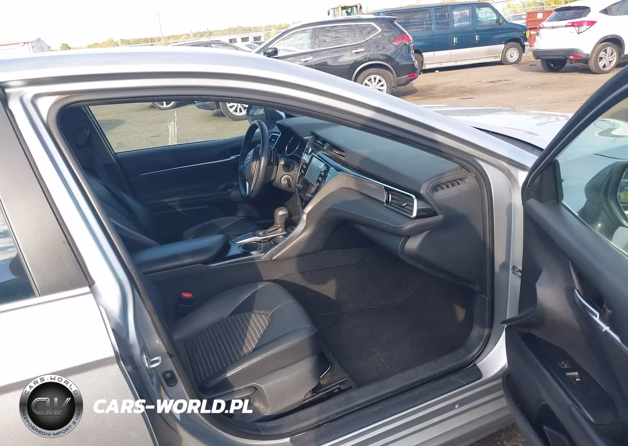 2018 Toyota Camry Se VIN:4T1B11HK2JU088668 - 5